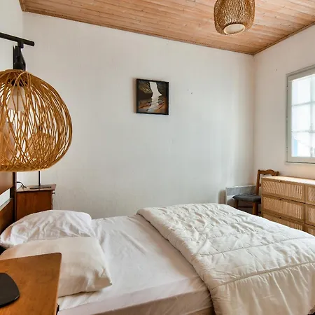 Escapade A La Plage Entoures De Nature Holiday home *
