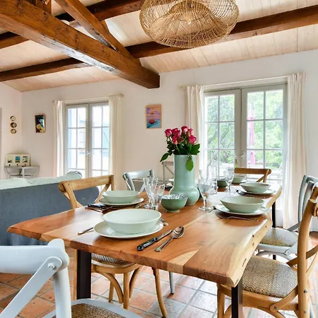 Escapade A La Plage Entoures De Nature Holiday home